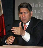 Ministro de Comercio Exterior y Turismo, Martín Pérez.